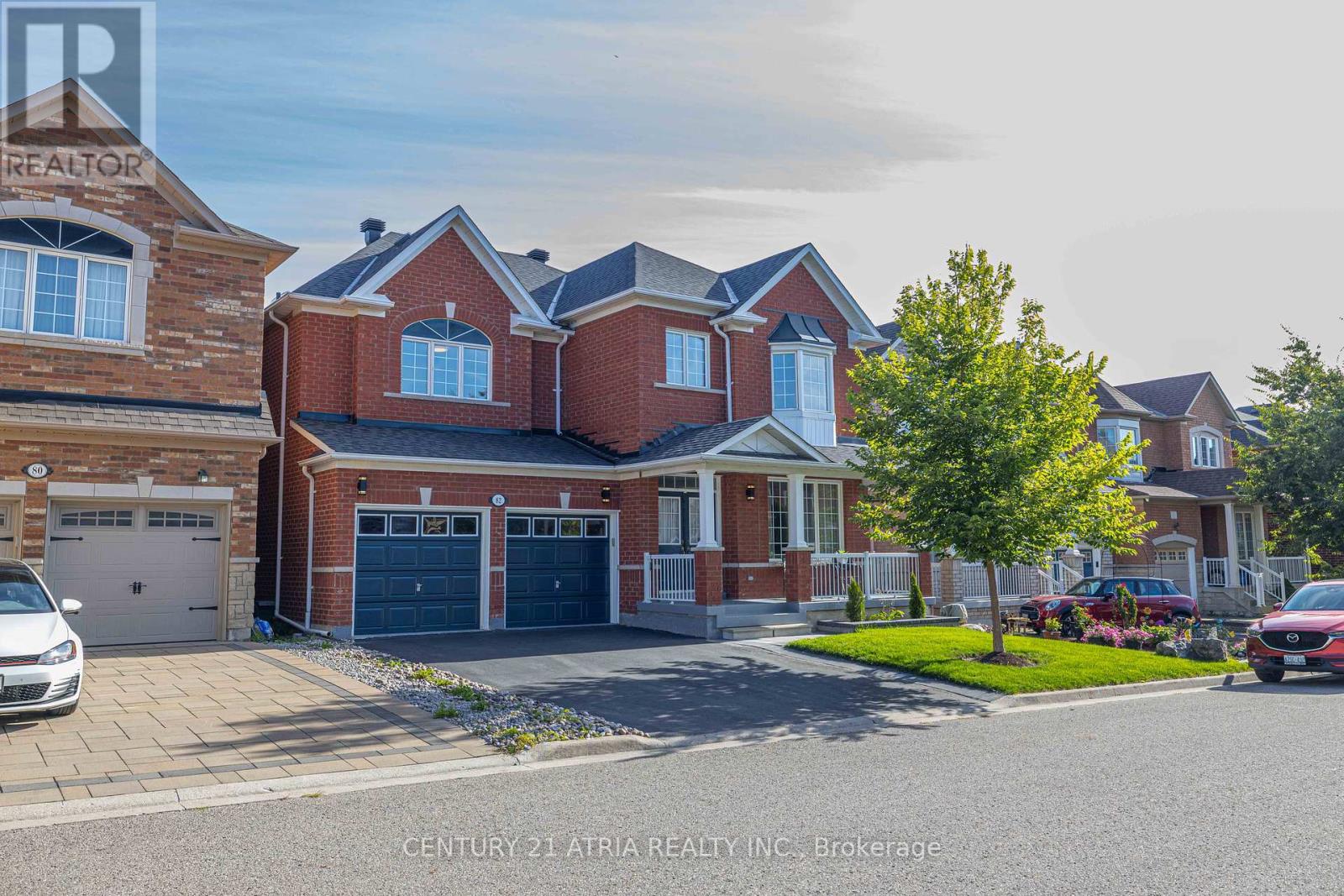82 Adastra Cres, Markham Victoria Manor-jennings Gate, ON L6C 3C8