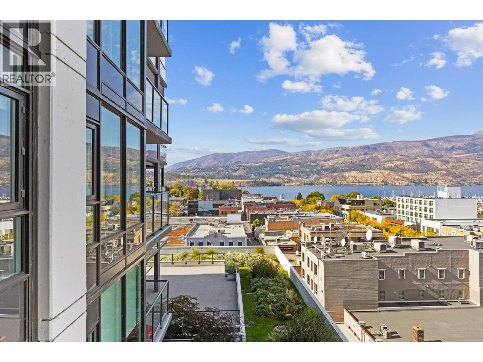 1588 Ellis Street Unit 802, Kelowna, BC V1Y 8L1