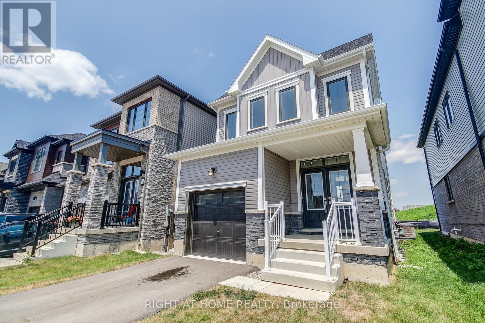204 Wilmot Rd, Brantford, ON N3T 5L5