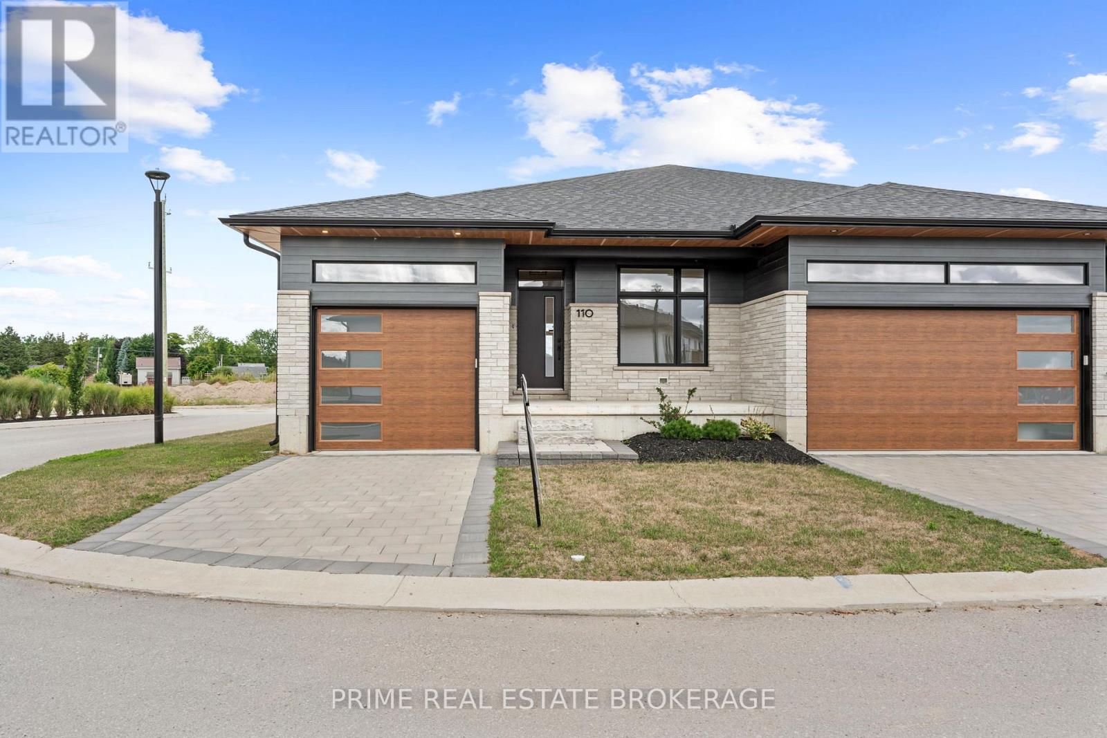 1 110 Coastal Cres, Lambton Shores Grand Bend, ON N0M 1T0