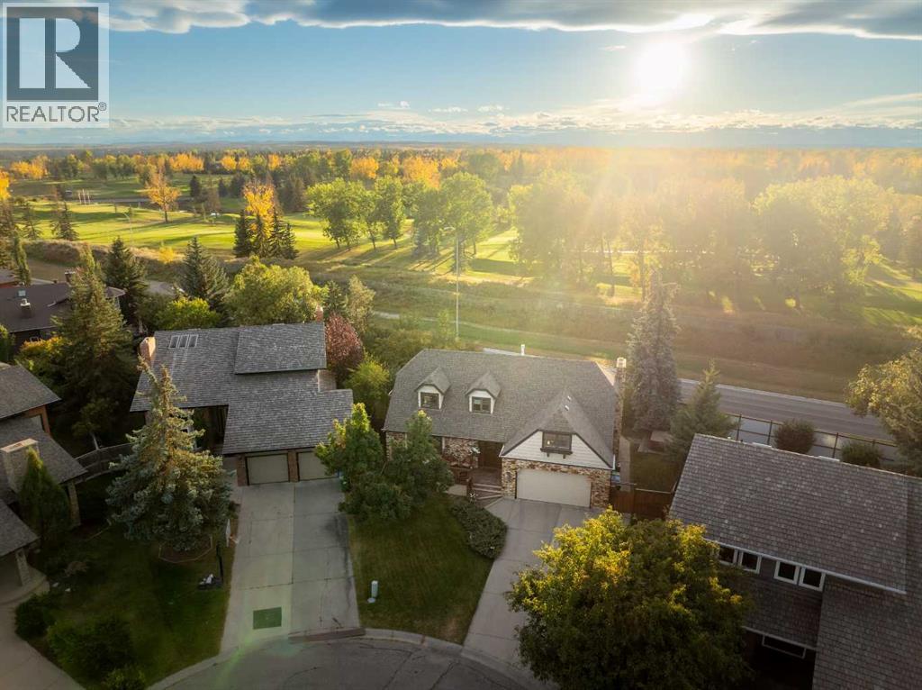 39 Canova Close SW, Calgary, AB T2W 3P7
