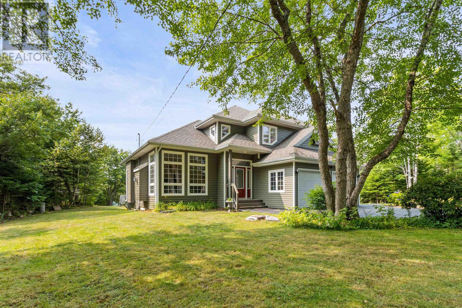 80 Tudor Ln, Stillwater Lake, NS B3Z 4J1