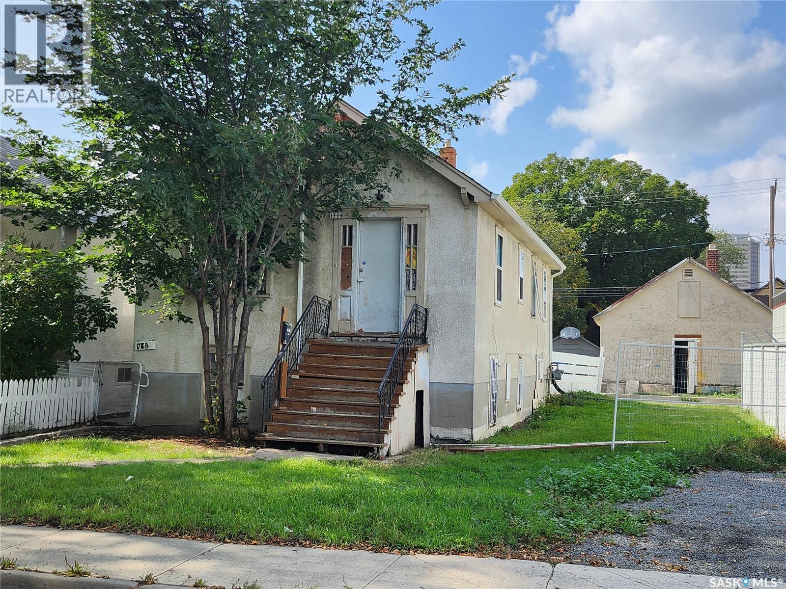 1716 Ottawa St, Regina, SK S4P 1P2
