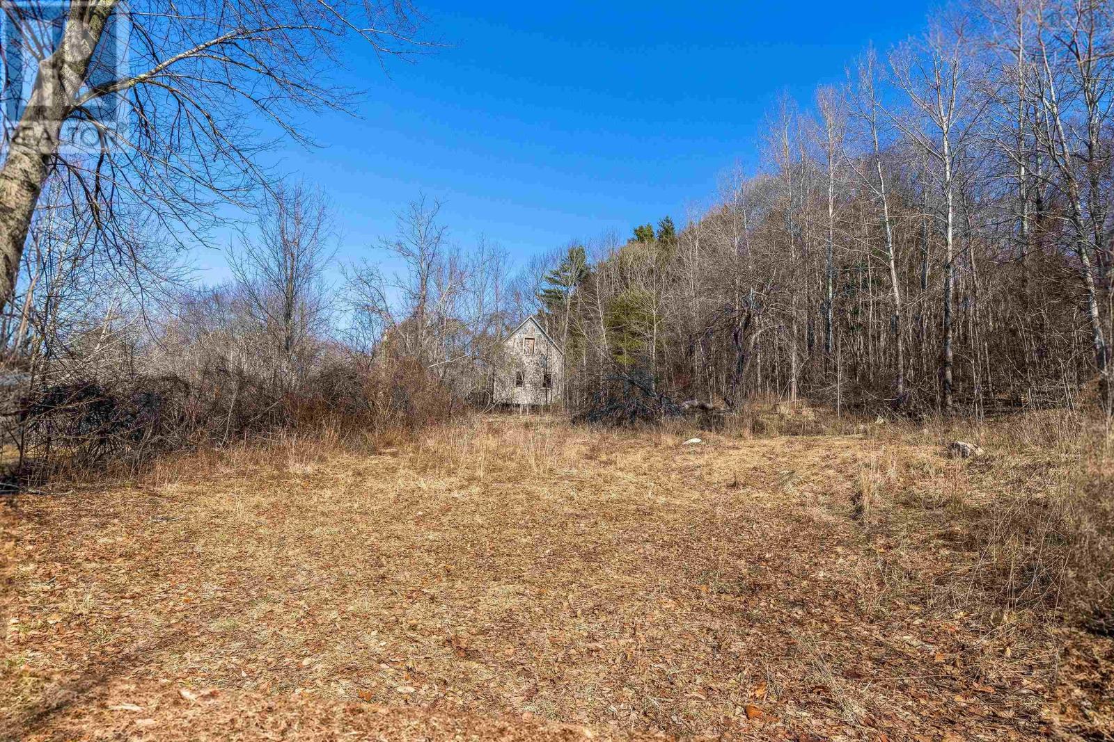 793 Lahave St, Bridgewater, NS B4V 2V2