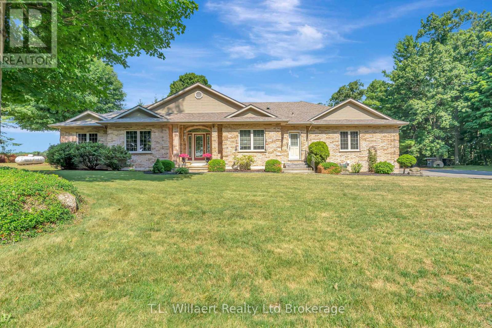 97 Vanderhoeven Side Rd, Norfolk, ON N4G 4G9