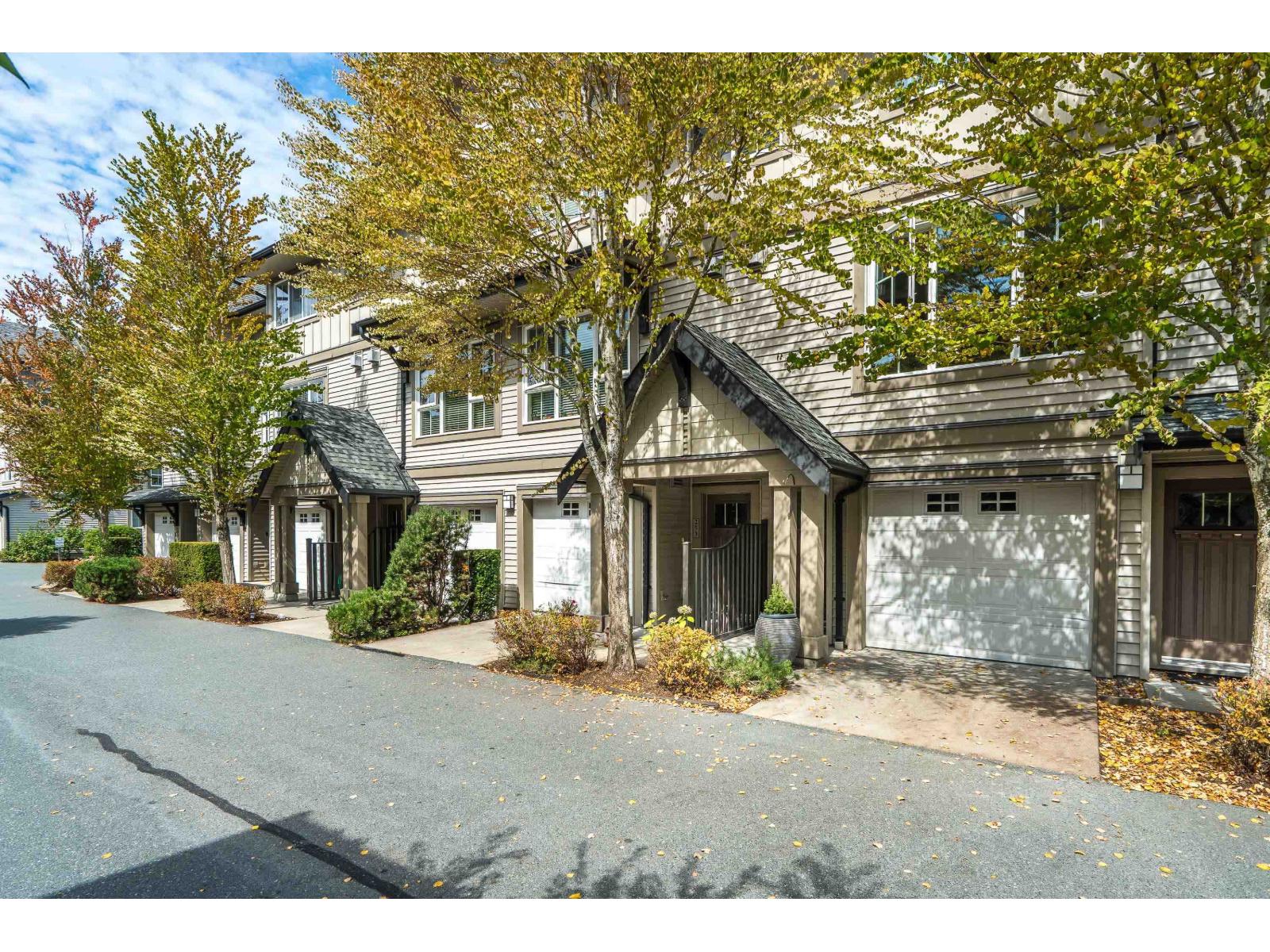 2501 161a Street Unit 252, Surrey, BC V3S 7Y6