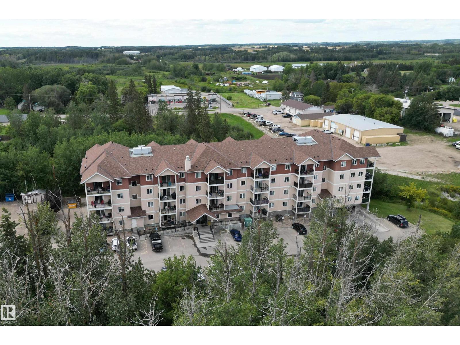4903 47 Avenue #unit 401, Stony Plain, AB T7Z 0C6