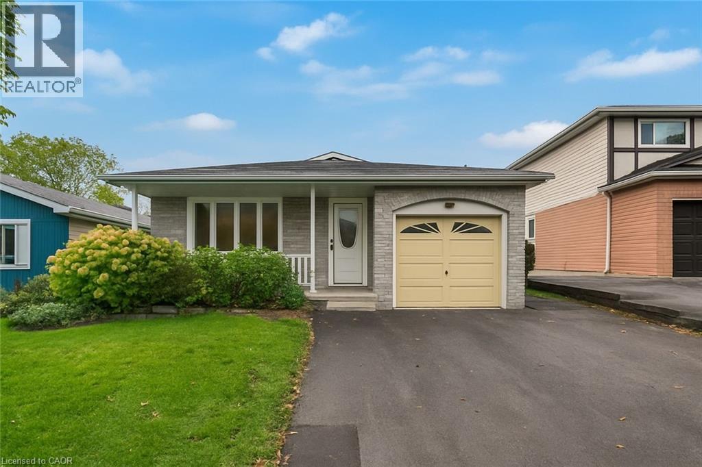 88 Glen Lake Cres, Kitchener, ON N2N 1C5