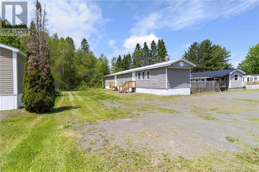 187 Mcgee St, Fredericton, NB E3B 8M1