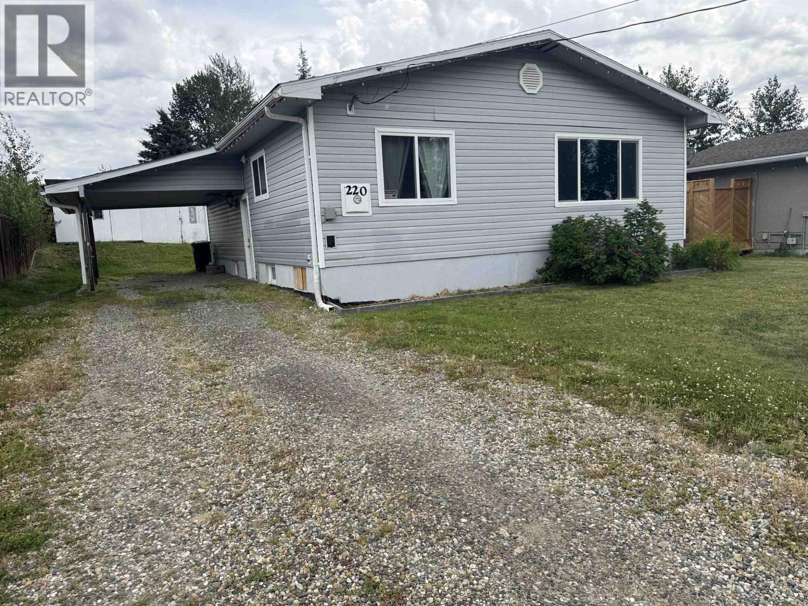 220 Crysdale Dr, Mackenzie, BC V0J 2C0