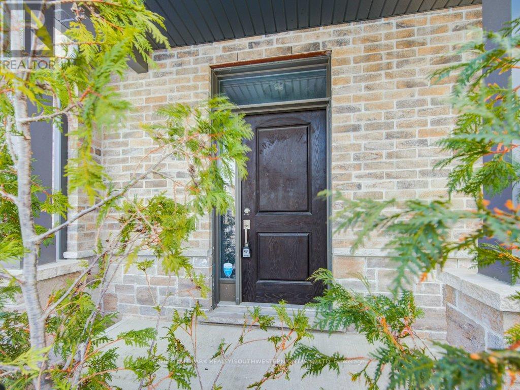 62 745 Chelton Rd, London South South U, ON N6M 0J1