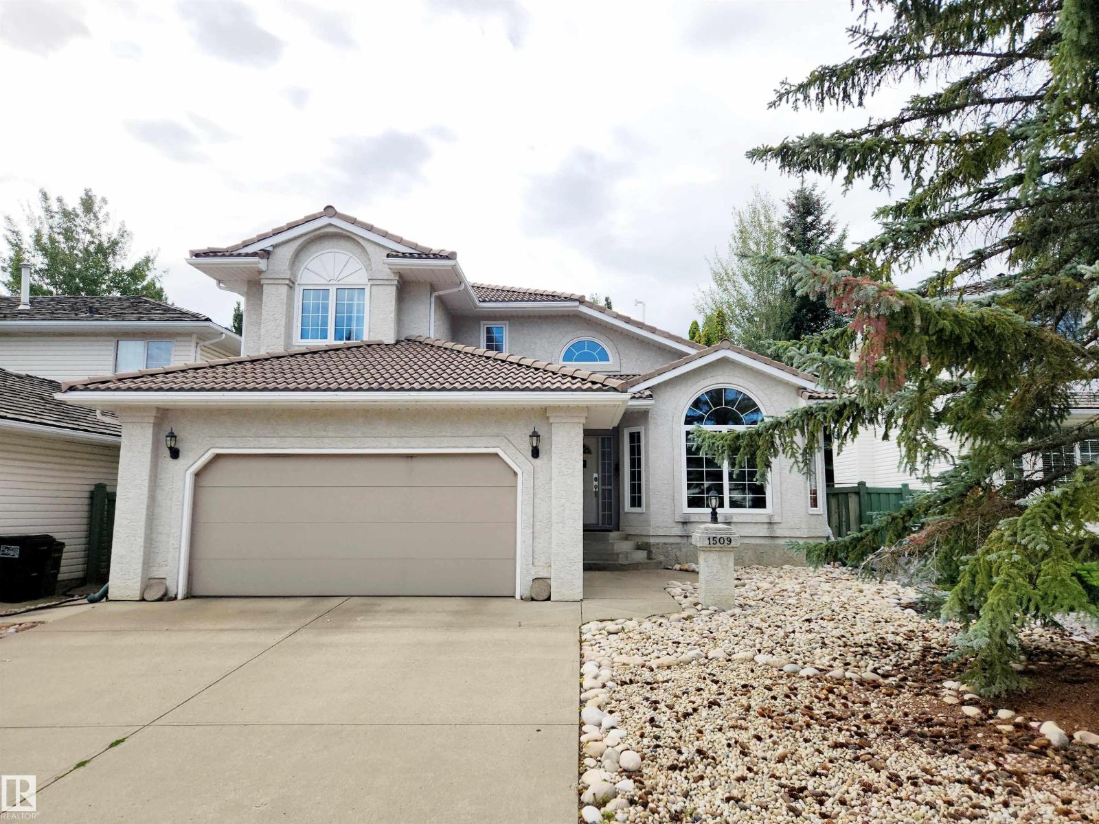1509 Wellwood Way NW, Edmonton, AB T6M 2M3
