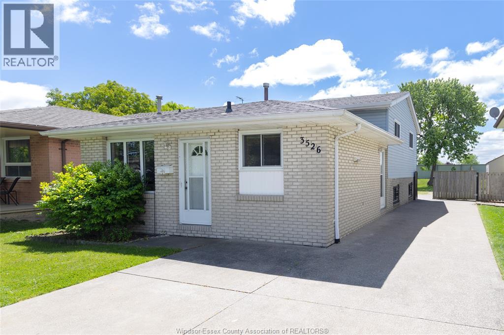 3526 Hemlock, Windsor, ON N8R 1Z9