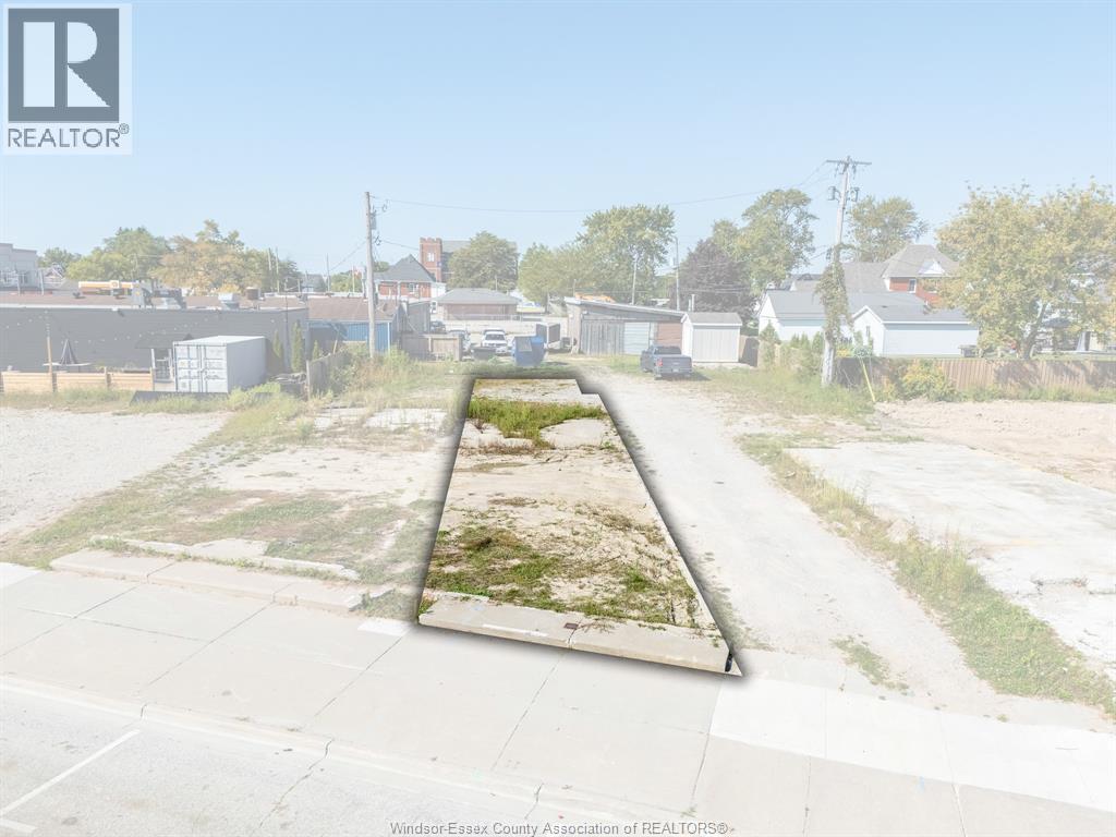 14 Erie St N, Chatham-Kent, ON N0P 2P0