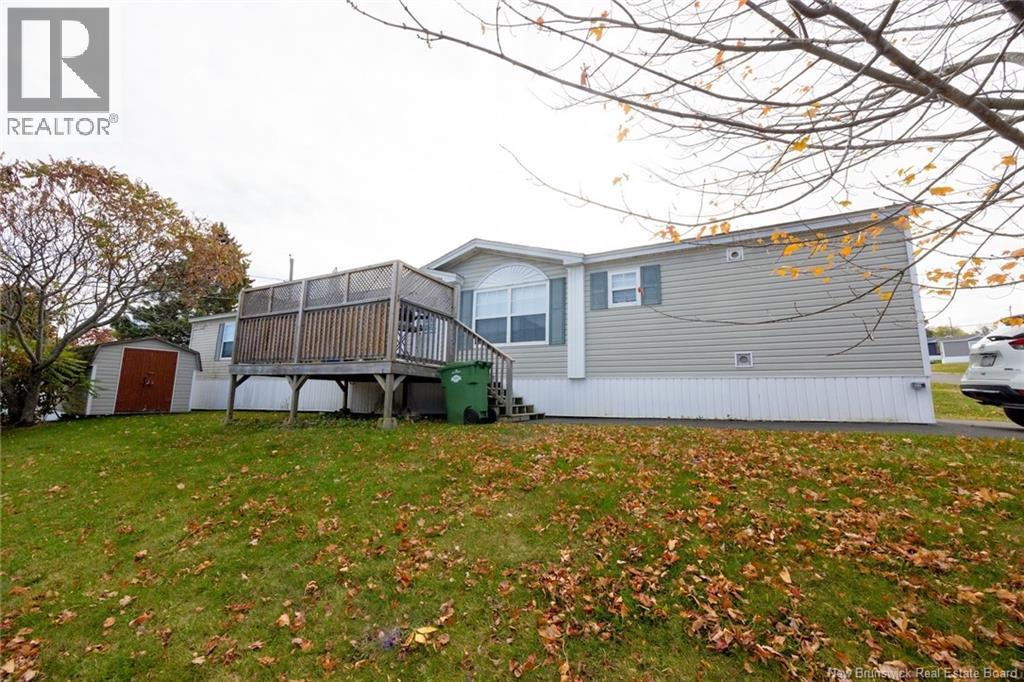 40 Sherrys Ln, Fredericton, NB E3C 1L8