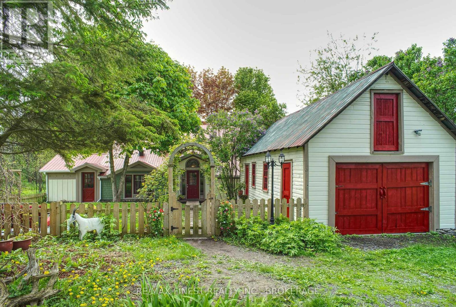14005 Front Rd, Loyalist, ON K0H 2S0