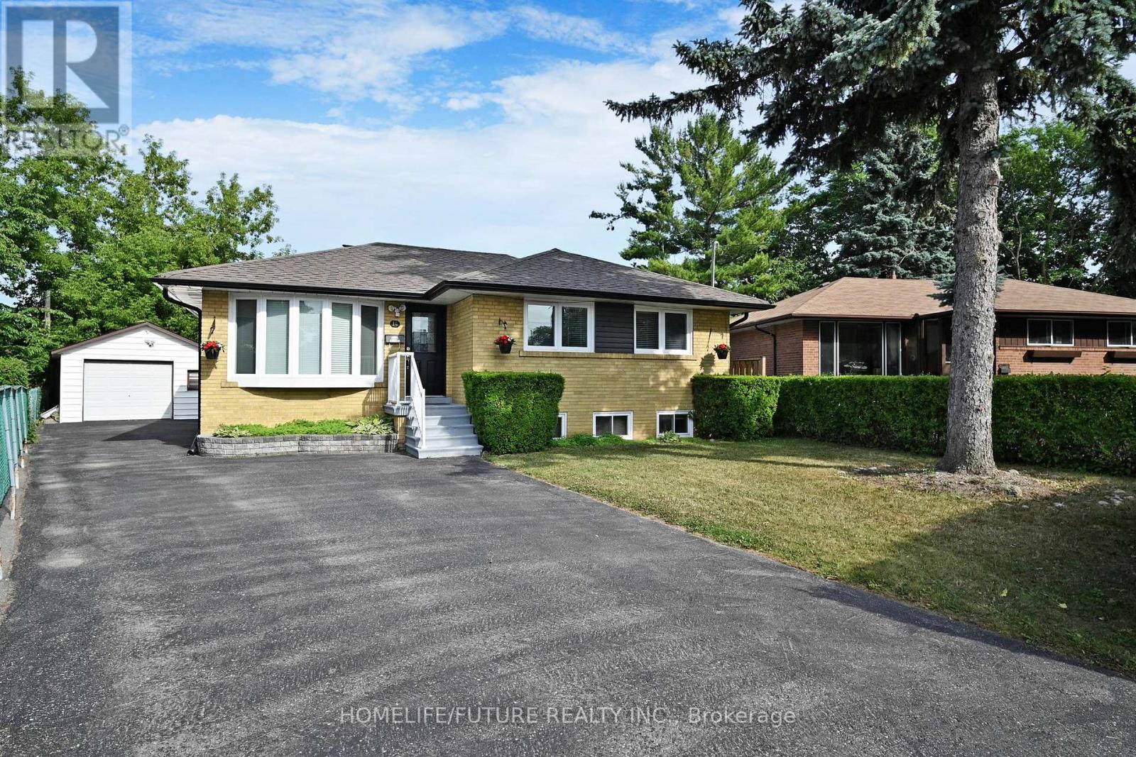 14 Pelmar Pl, Toronto, ON M1G 1G5