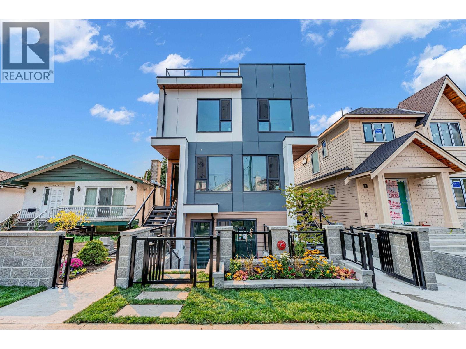 262 E 65th Avenue Unit 1, Vancouver, BC V5X 2P4