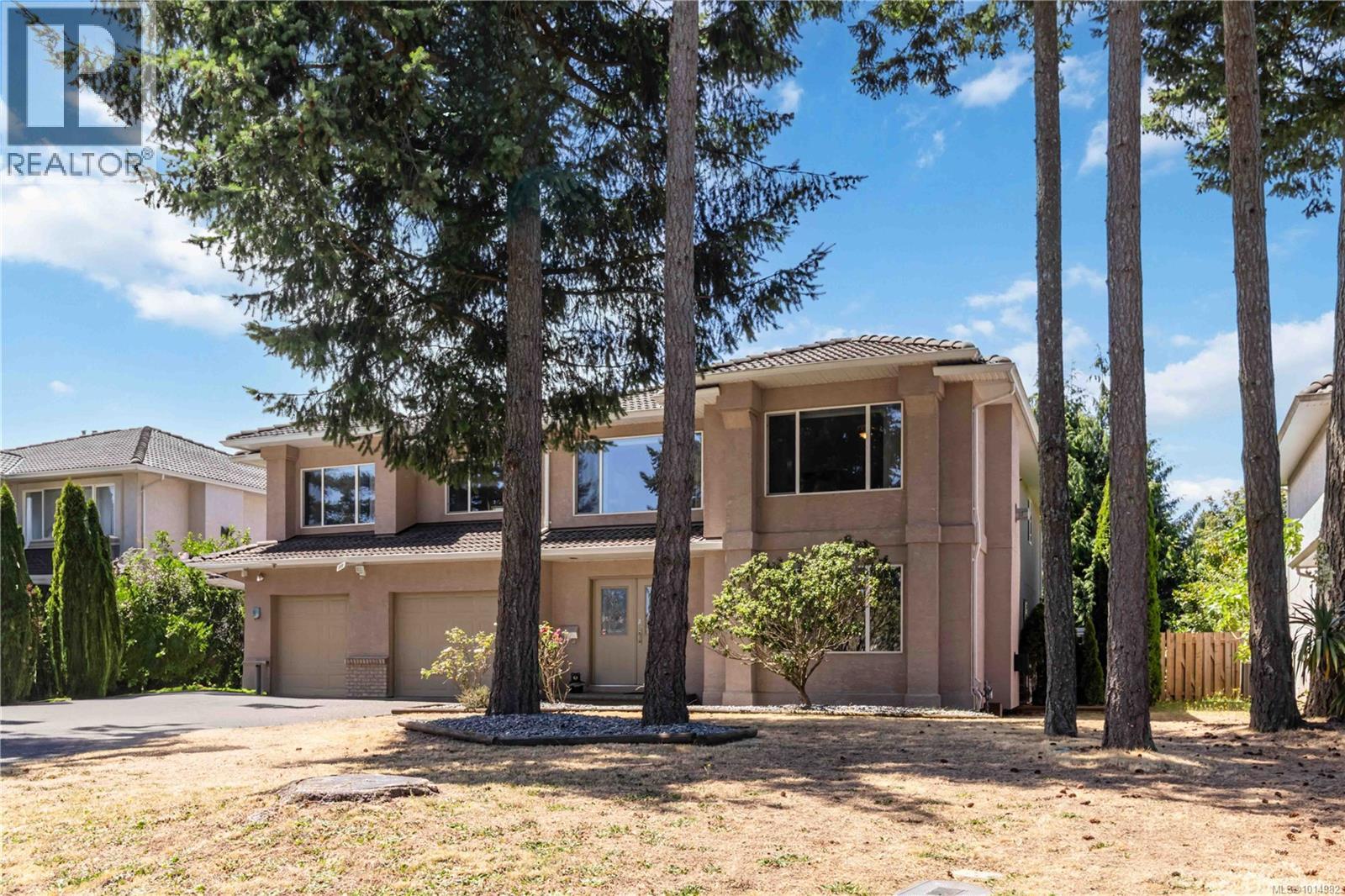 6260 Elaine Way, Central Saanich, BC V8Z 6A1