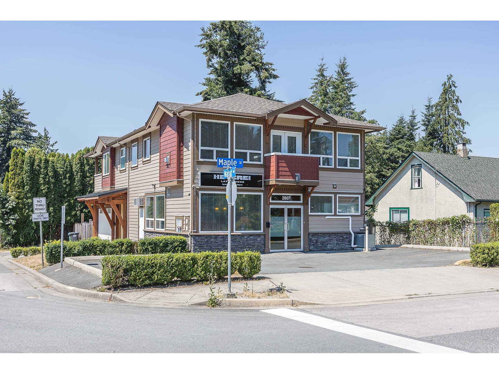 2807 Maple St, Abbotsford, BC V2S 3Y9