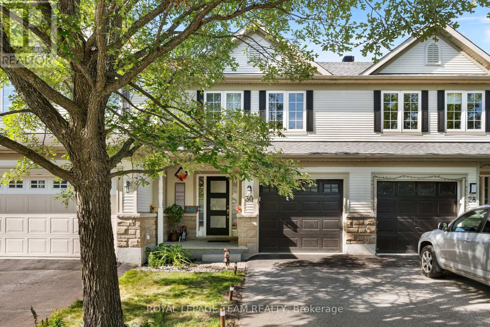 30 Goldthorpe Private, Ottawa, ON K2J 5L7