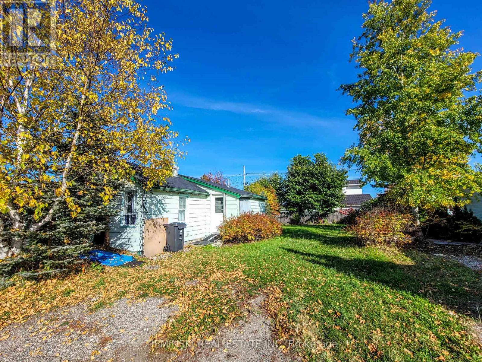 638 Cedar Ave, Iroquois Falls, ON P0K 1G0