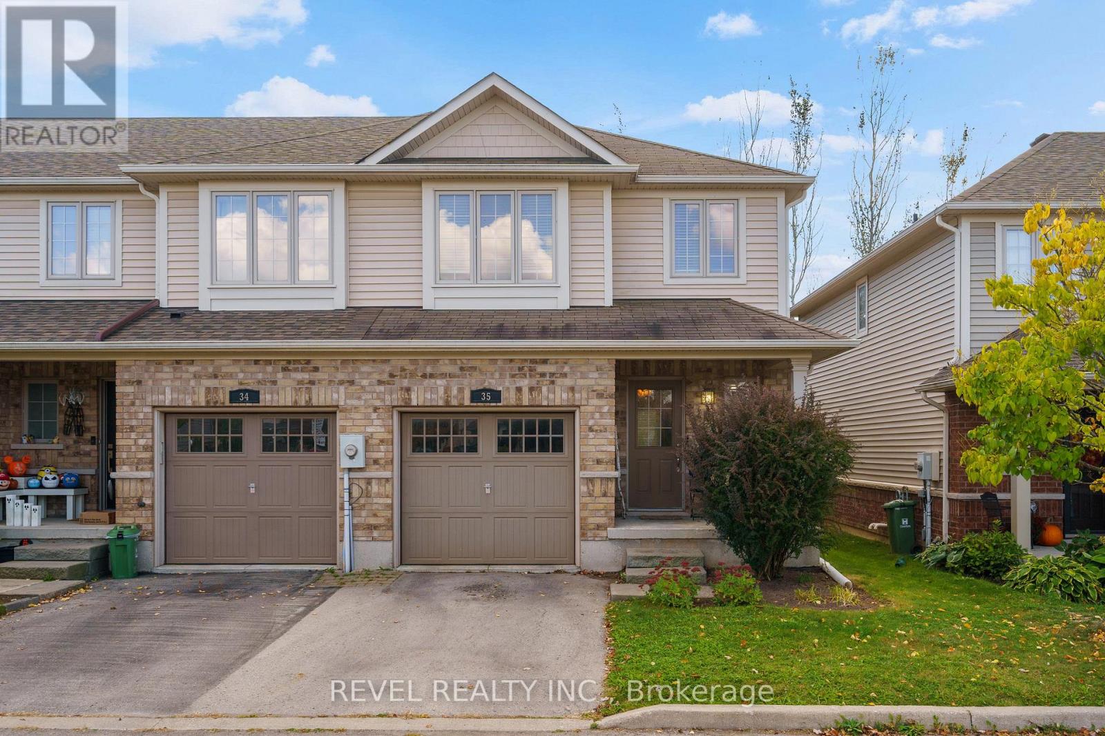 35 222 Fall Fair Way, Hamilton, ON L0R 1C0