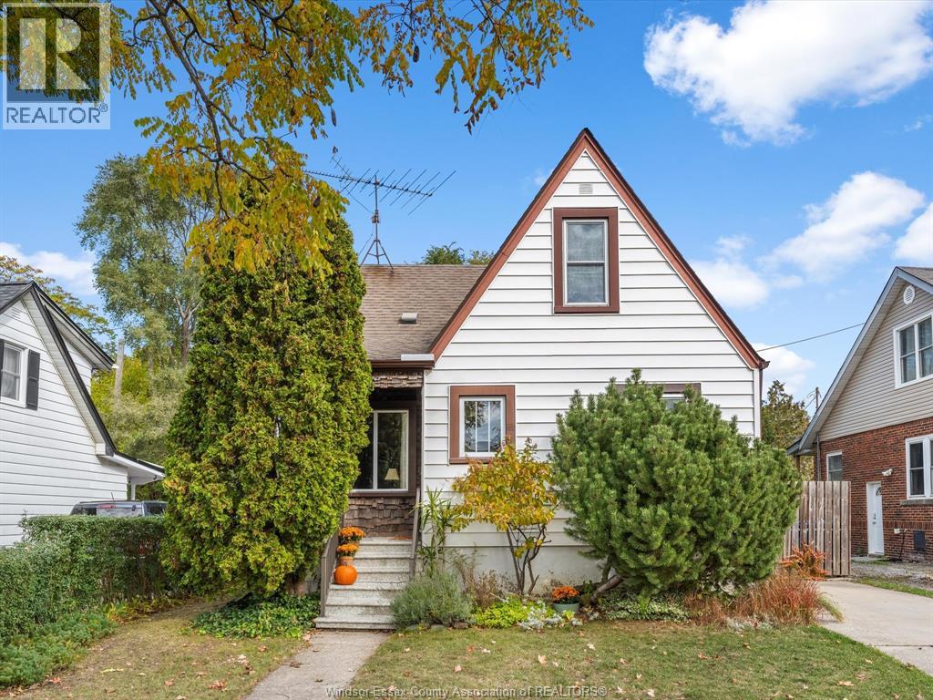 846 Reedmere, Windsor, ON N8S 2L5