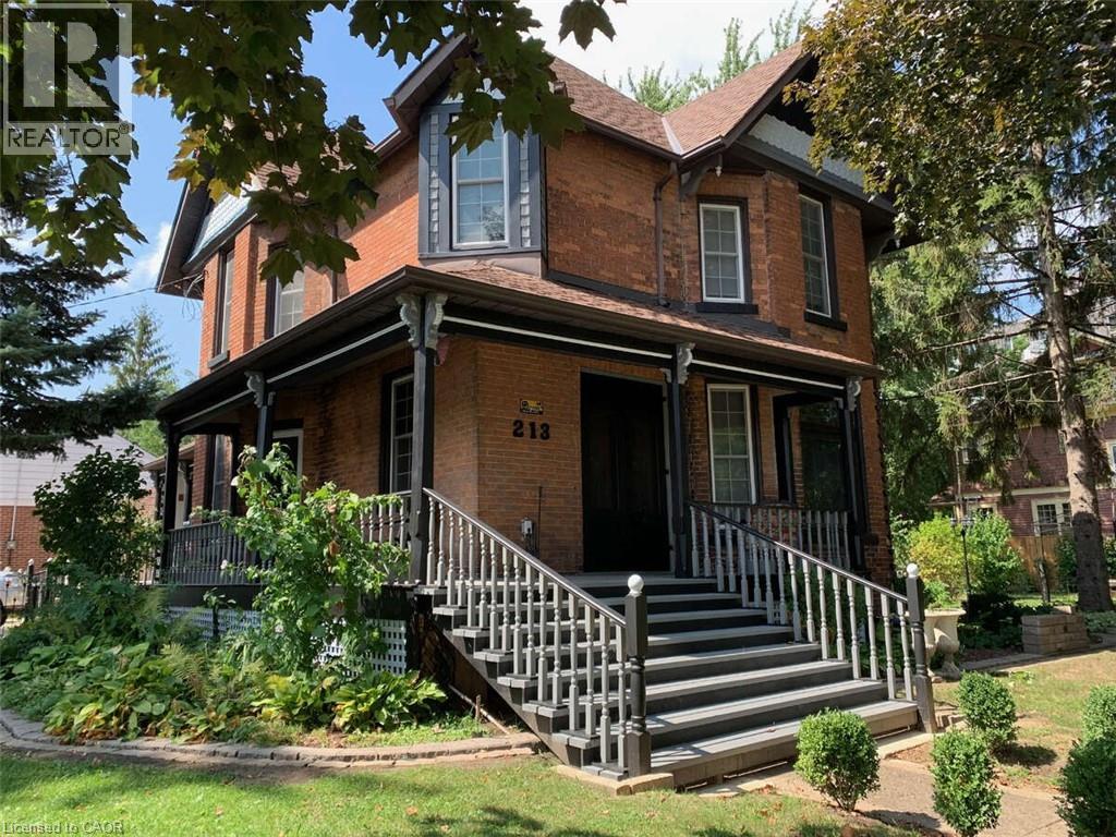 213 Vidal St S, Sarnia, ON N7T 2T4