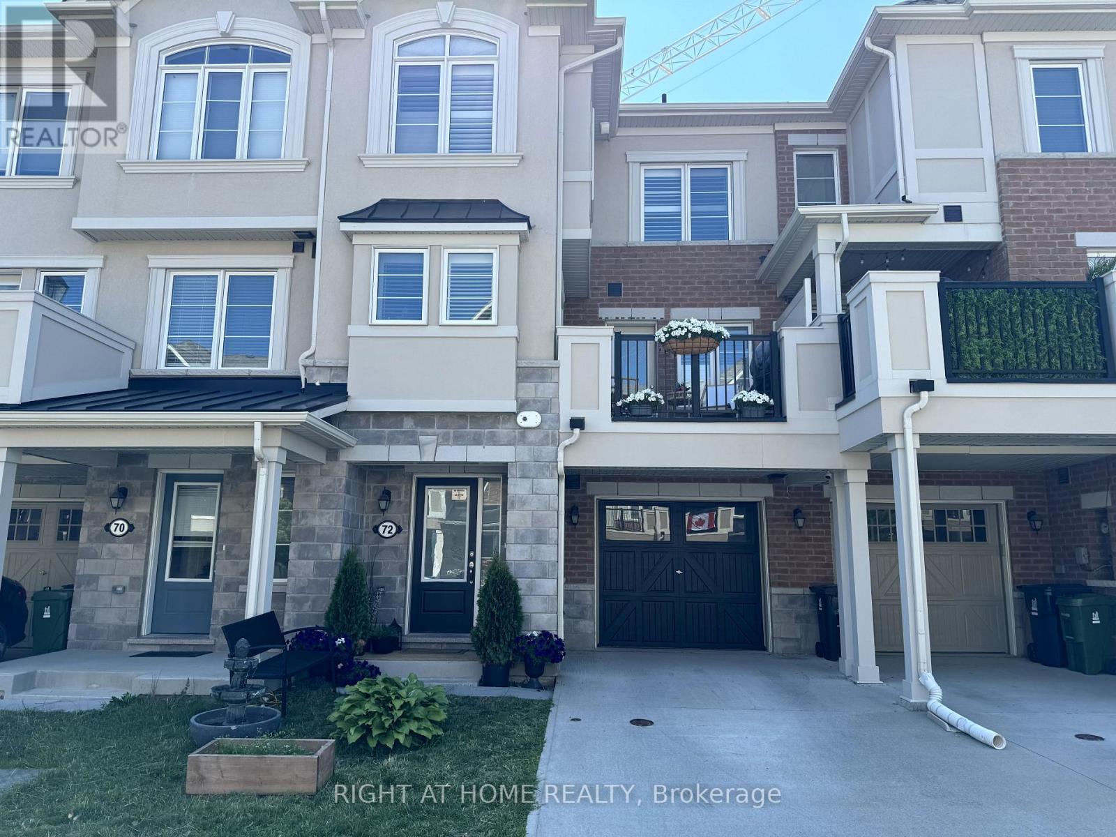 72 Ayers Cres, Toronto, ON M1L 0C4