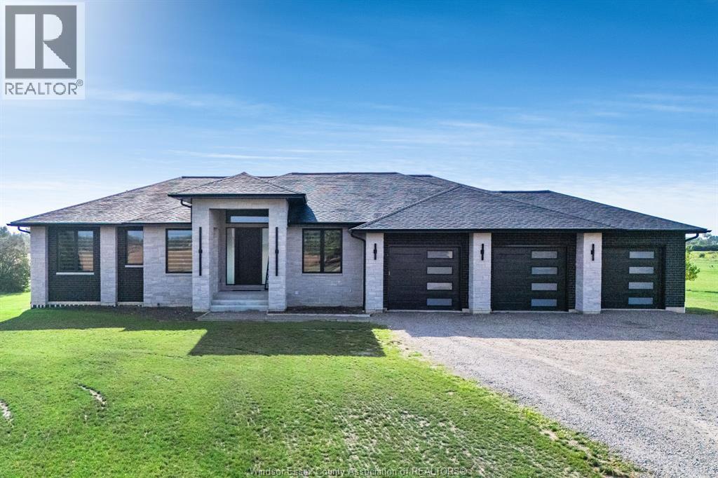 188 County Rd 27 E, Kingsville, ON N0R 1B0