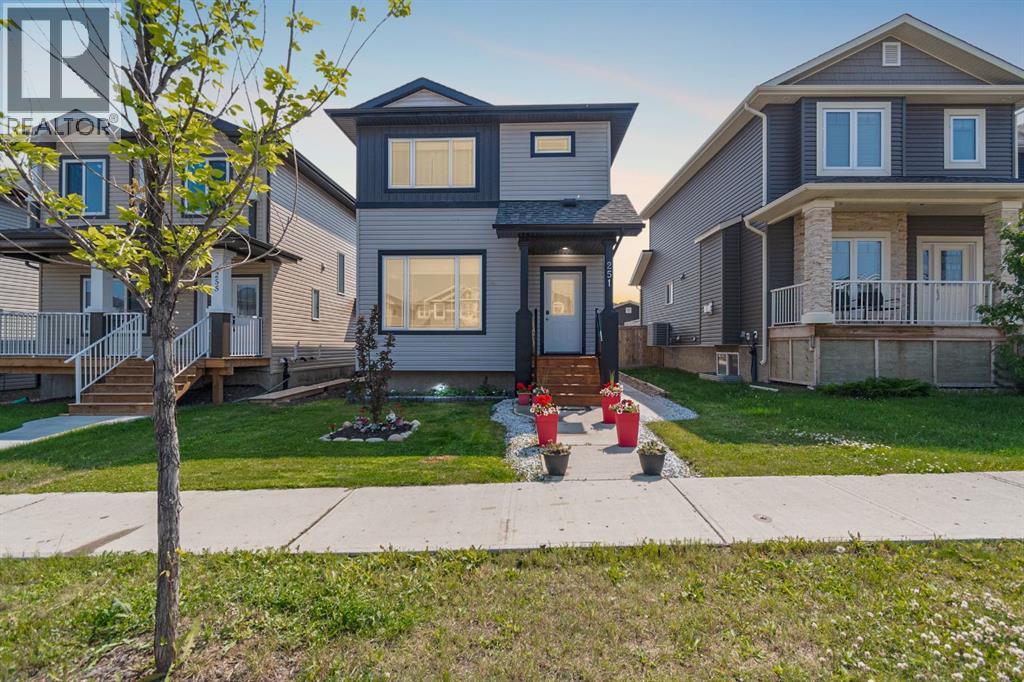 251 Prospect Dr, Fort Mcmurray, AB T9K 0W7