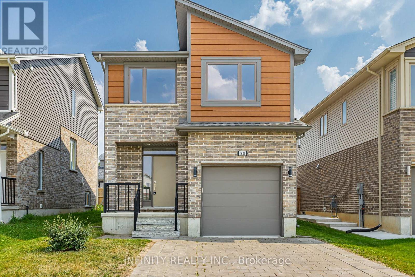 1986 Clayridge Way, London, ON N6G 0V2