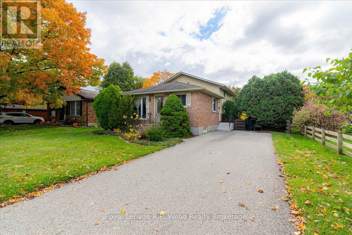 52 Trottier Dr, Tillsonburg, ON N4G 4R2