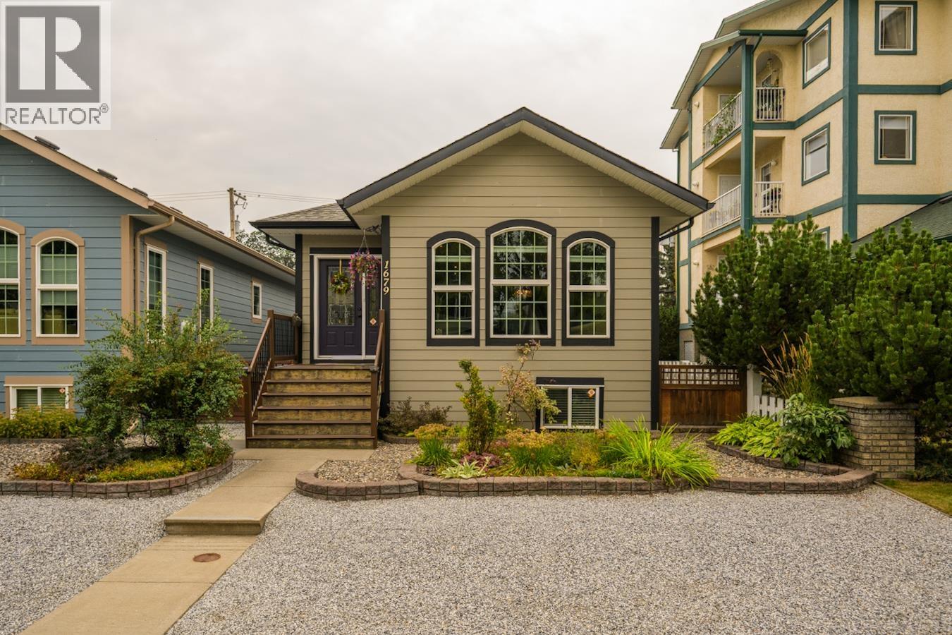 1679 6 Avenue, Prince George, BC V2L 3N5