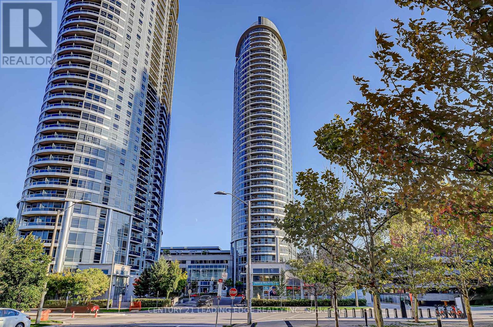 3311 125 Village Green Sq, Toronto, ON M1S 0L1