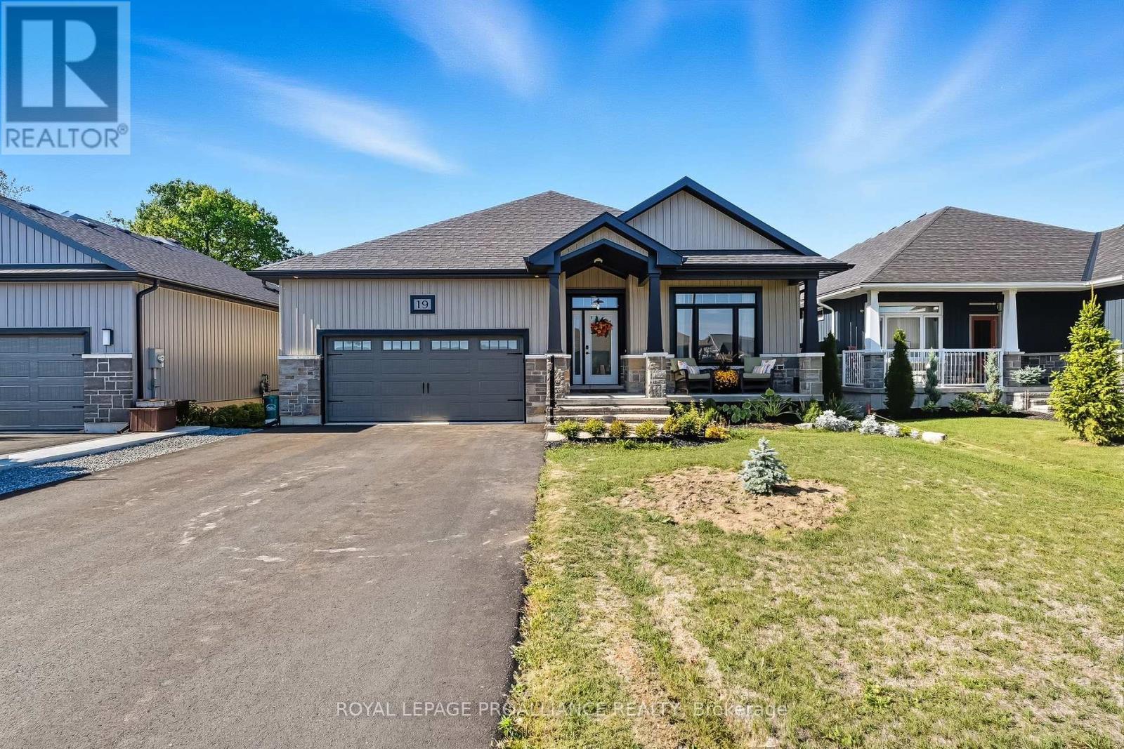 19 Ambrosia Ter, Quinte West Murray Ward, ON K8V 0G6