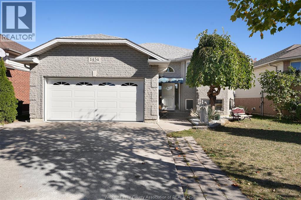 1454 Clover Ave, Windsor, ON N8P 1R2