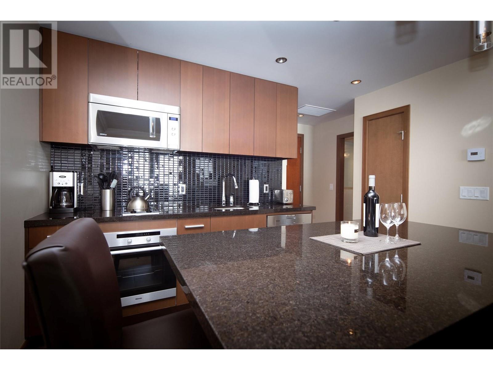 2950 Camozzi Road Unit 2533, Revelstoke, BC V0E 2S0