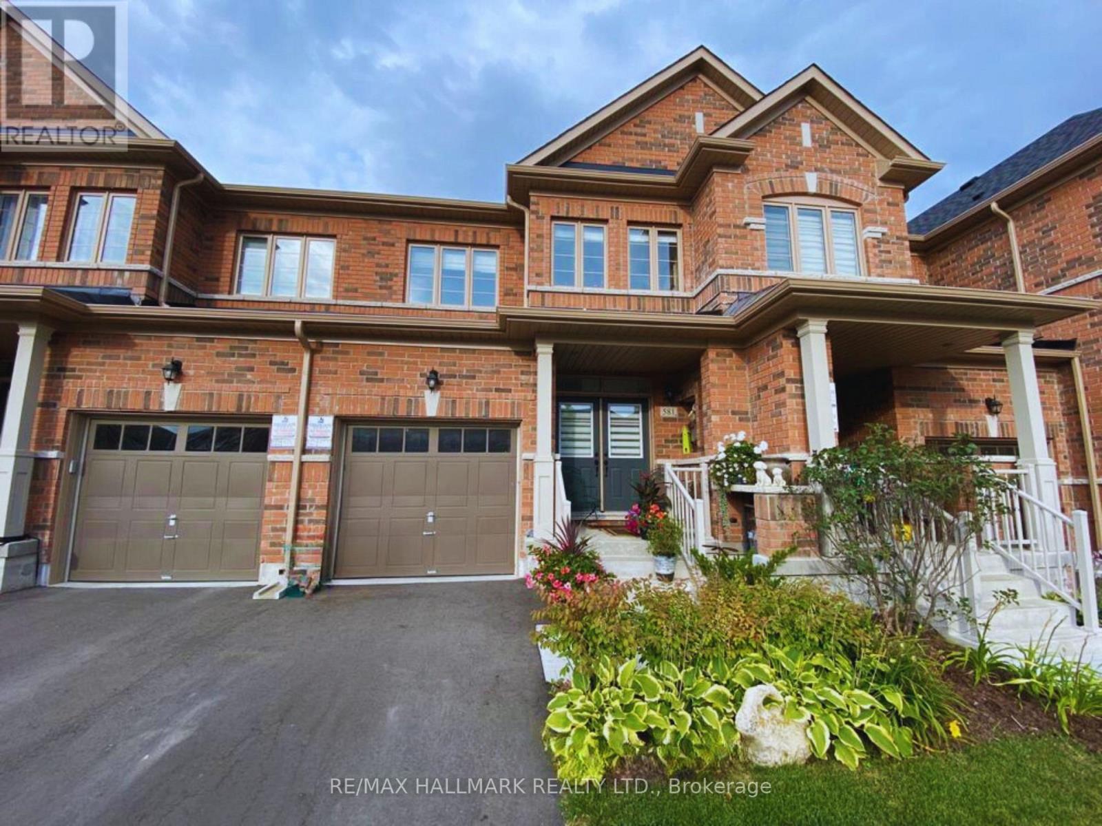 581 Barons St, Vaughan Kleinburg, ON L4H 5C3