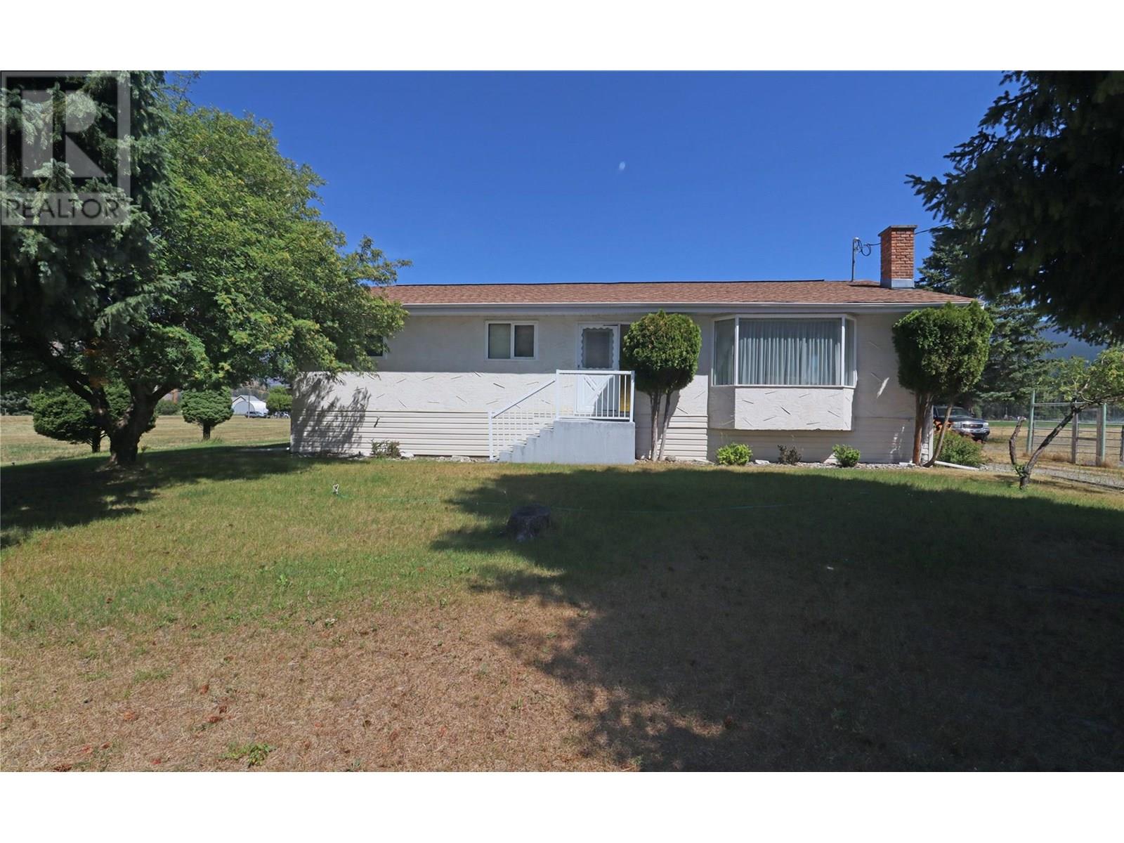 5750 Reservoir Rd, Grand Forks, BC V0H 1H5