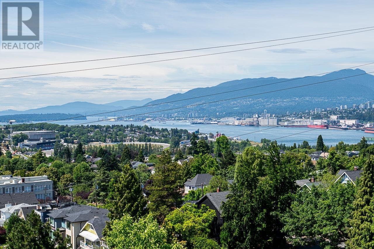 3740 Albert Street Unit 902, Burnaby, BC V5C 5Y7