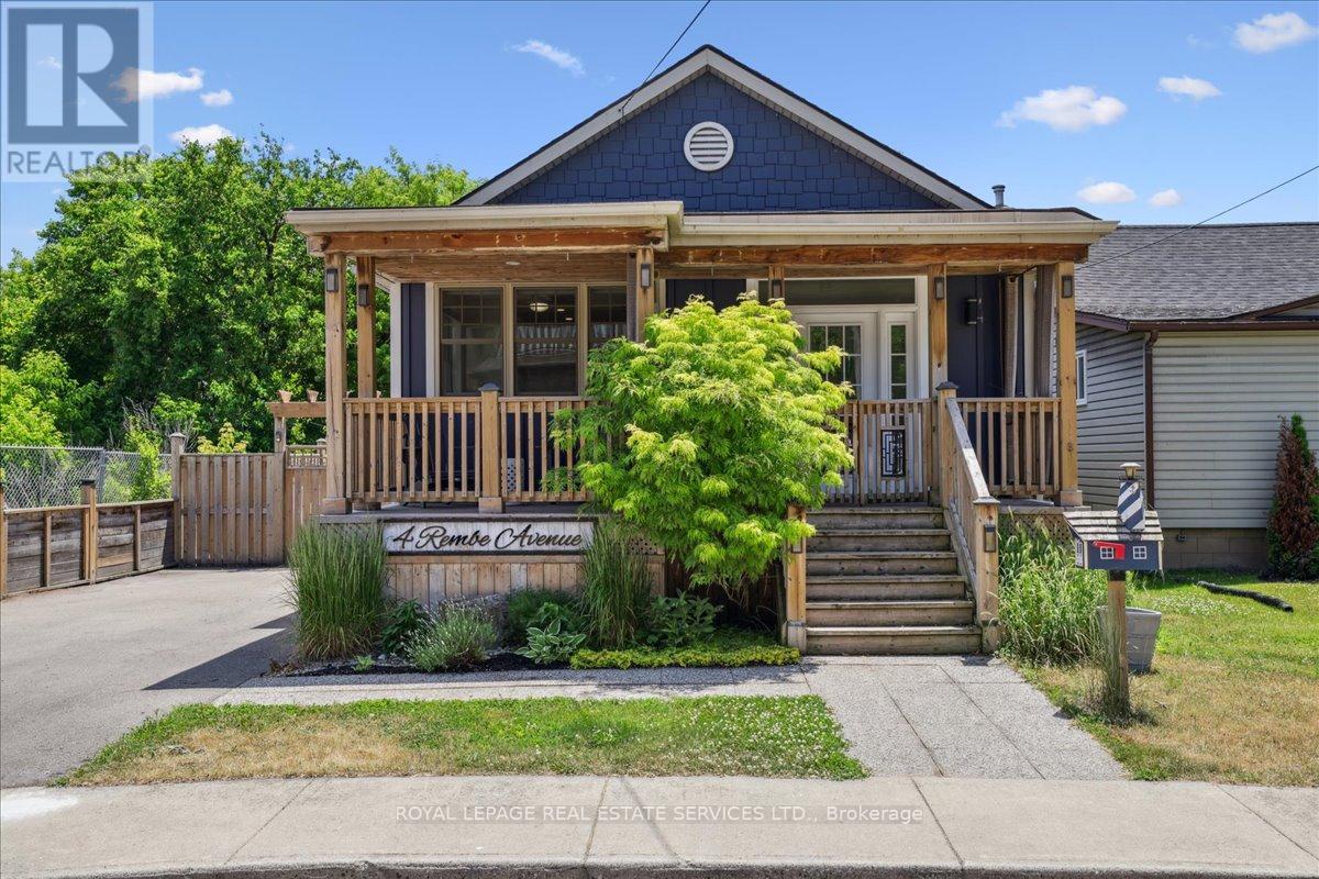 4 Rembe Ave, Hamilton, ON L8H 7G6
