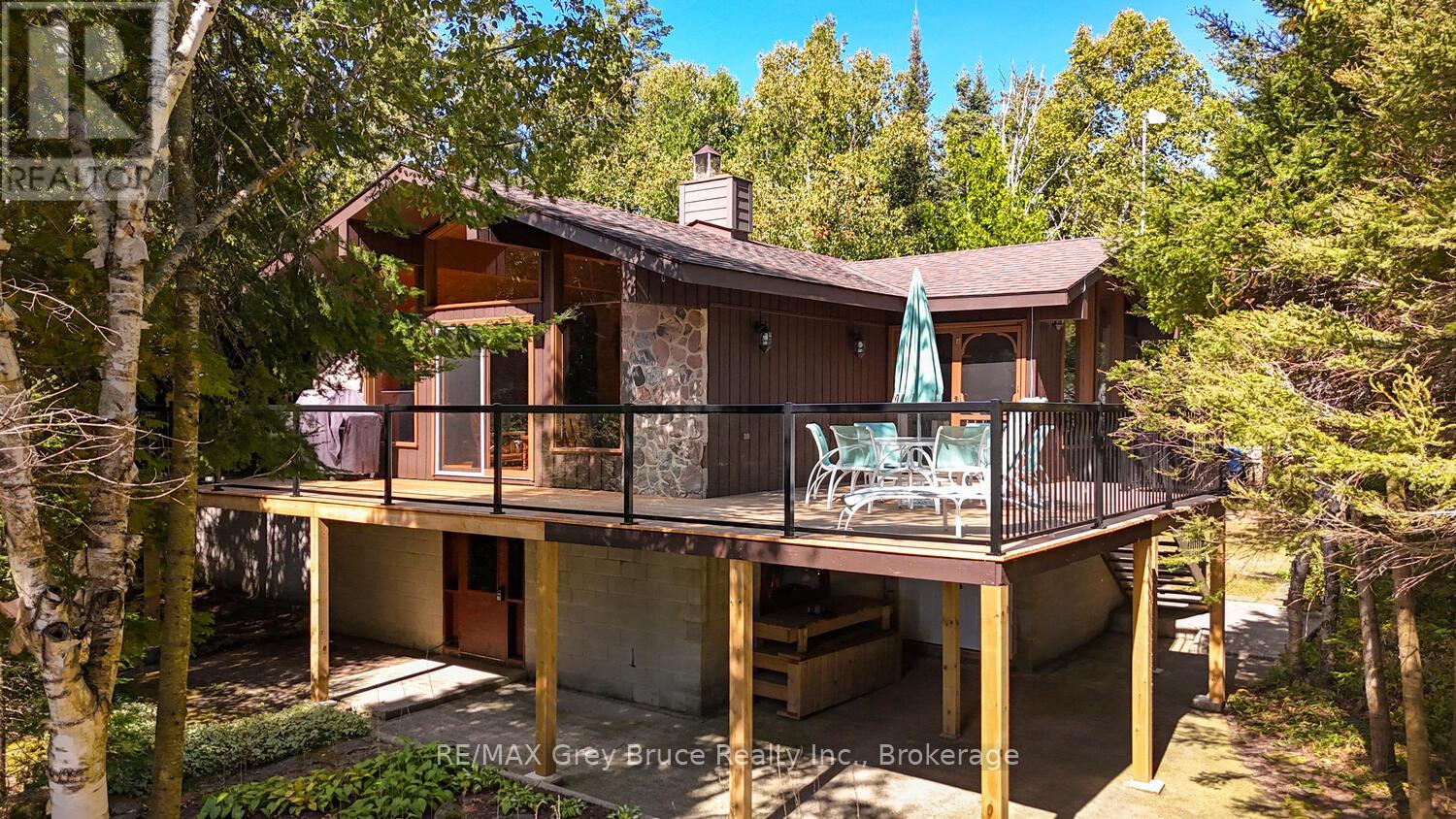 27 Silverside Point Dr, Northern Bruce Peninsula, ON N0H 1Z0