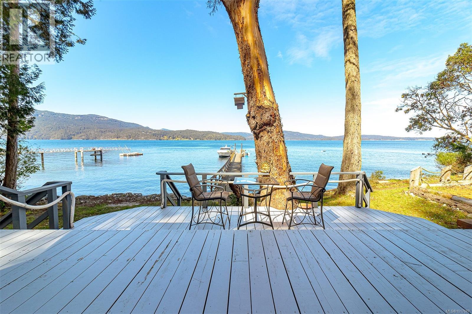 109 Mckenzie Cres, Piers Island, BC V8L 5Y7