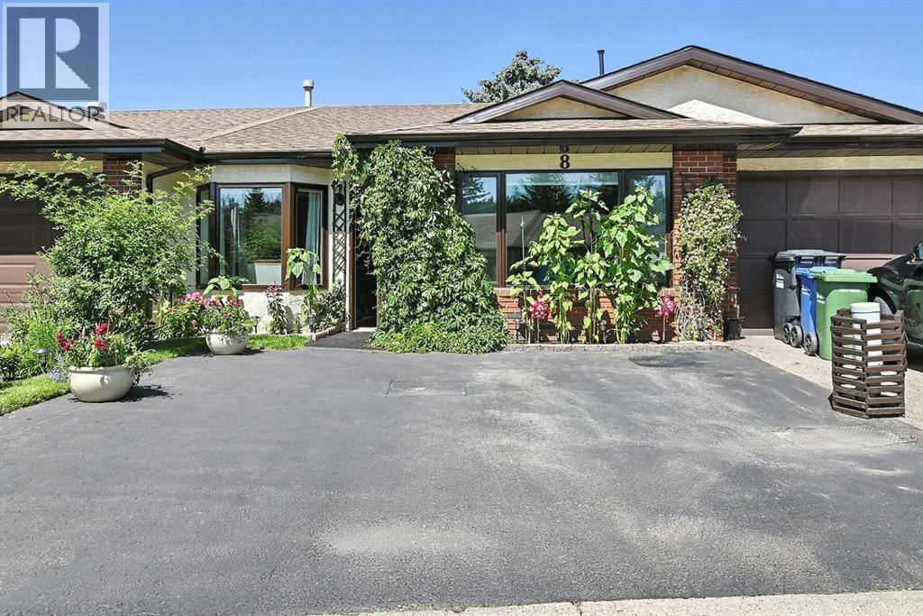 4240 46a Avenuecrescent Unit 8 Avenue Crescent, Red Deer, AB T4N 6T9