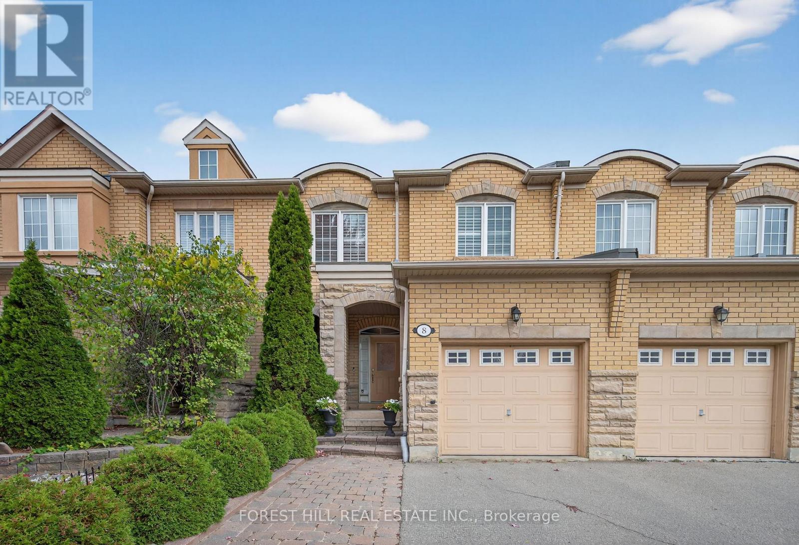 8 Mosswood Rd, Vaughan, ON L4J 9C6