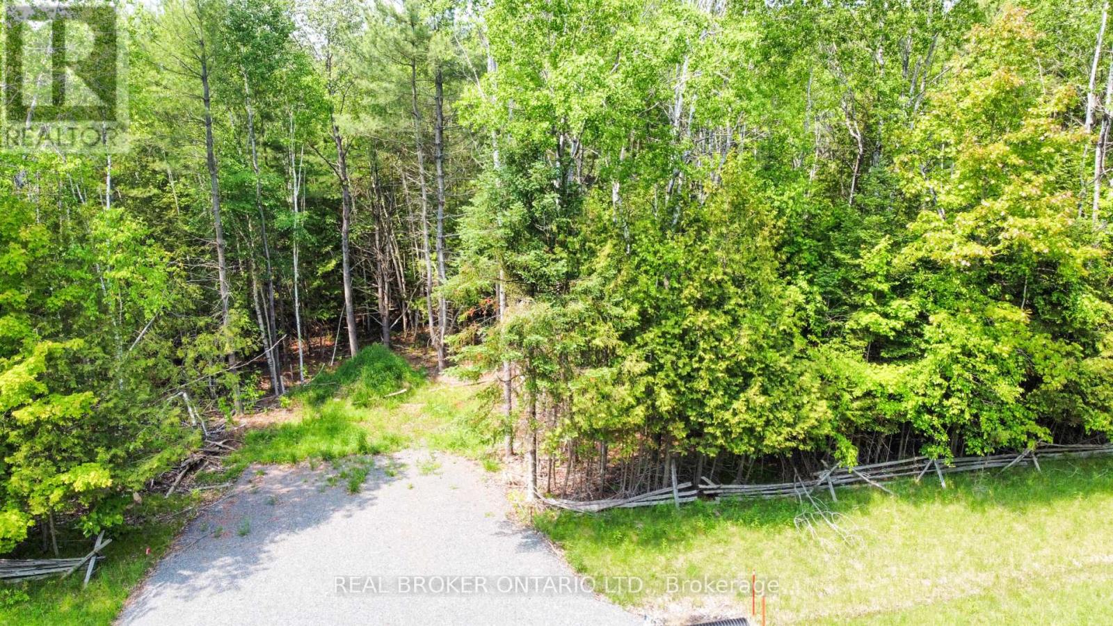 Watsons Corners Road, Lanark Highlands, ON K0G 1K0