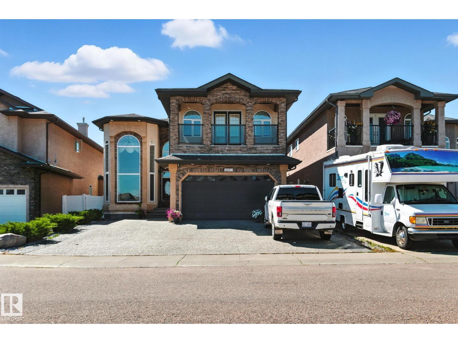 60 St Nw Unit 16414 #a, Edmonton, AB T5Y 0G4