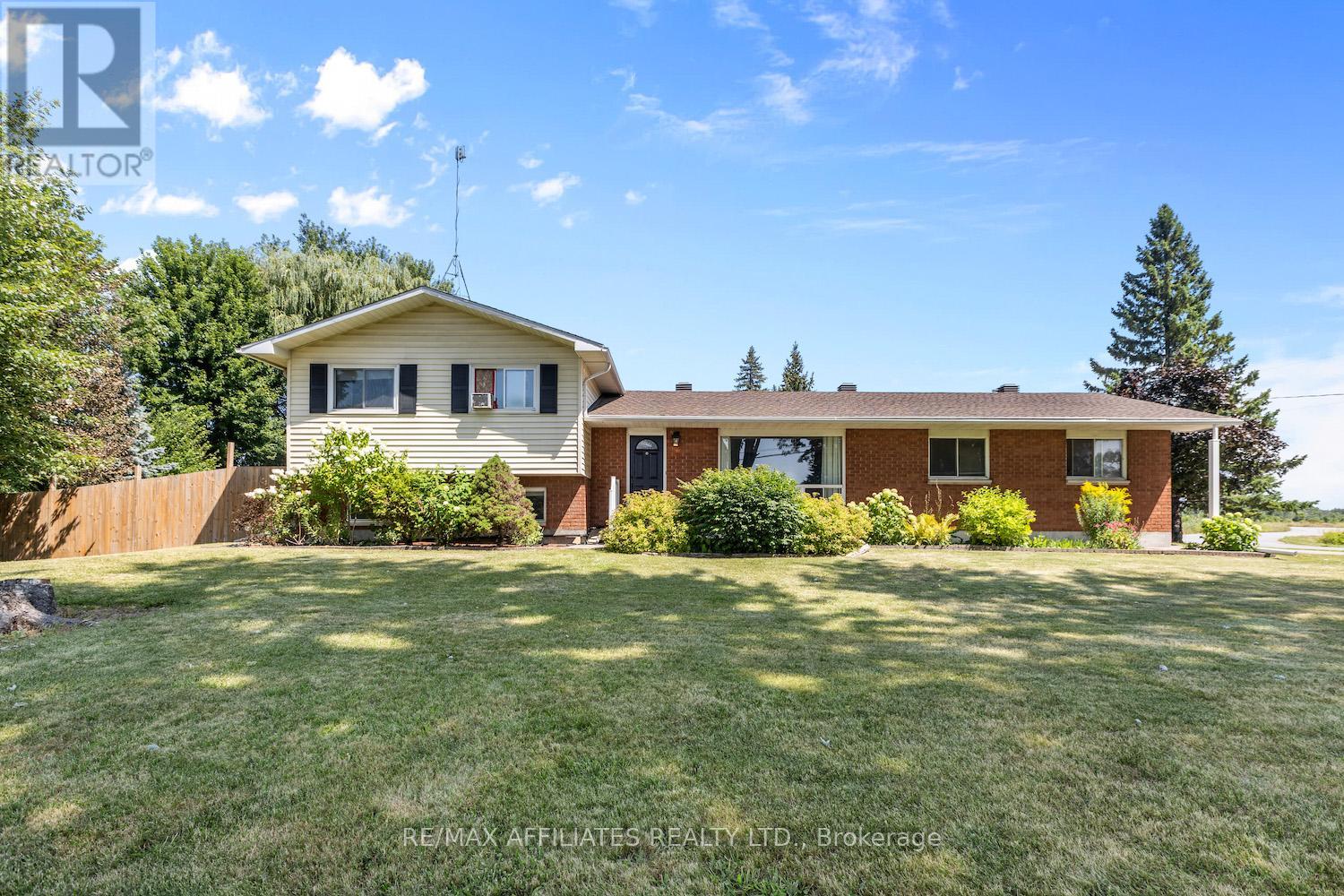 328 Kellyjordan Rd, Montague, ON K7A 4S7